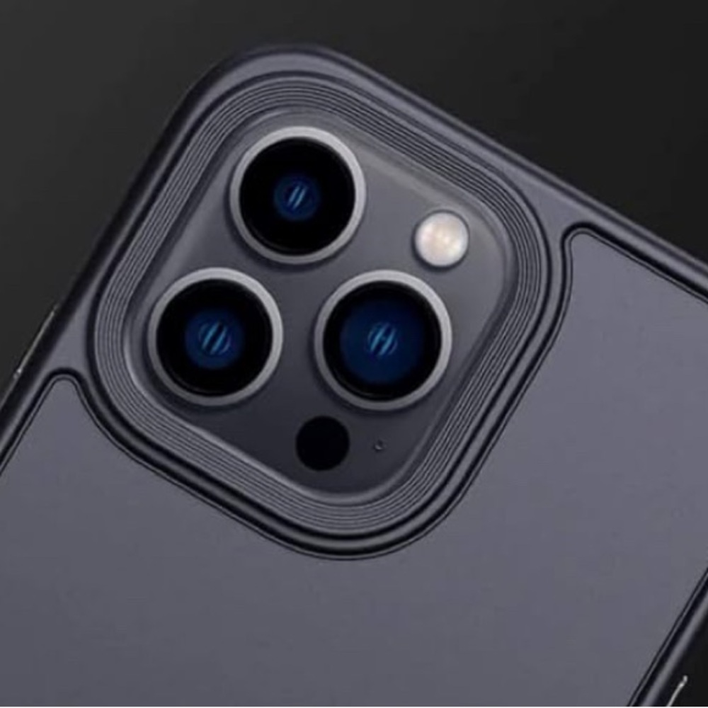Black • Protective • iPhone 15 Case •